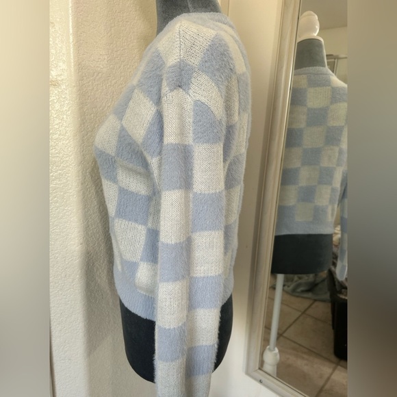 Blue checkered sweater - Picture 4 of 6